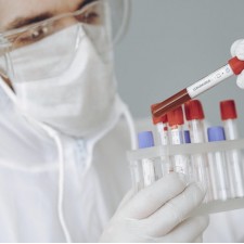 Ποια ομάδα αίματος κινδυνεύει περισσότερο από σοβαρή λοίμωξη Covid-19
